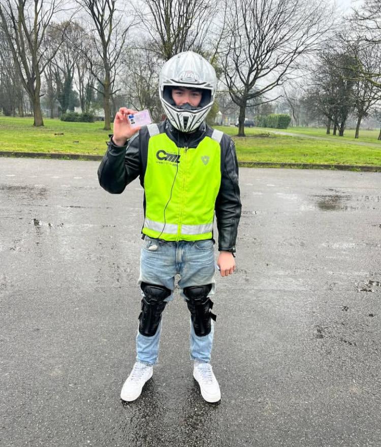 0ea69f0e-2e1d-403e-aa6e-a9e0d3579c57